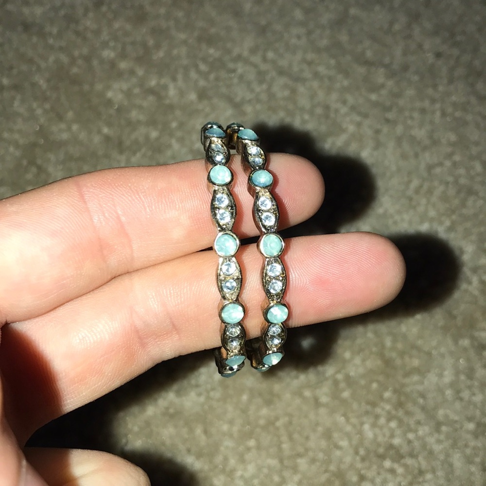 A pair of ear rings